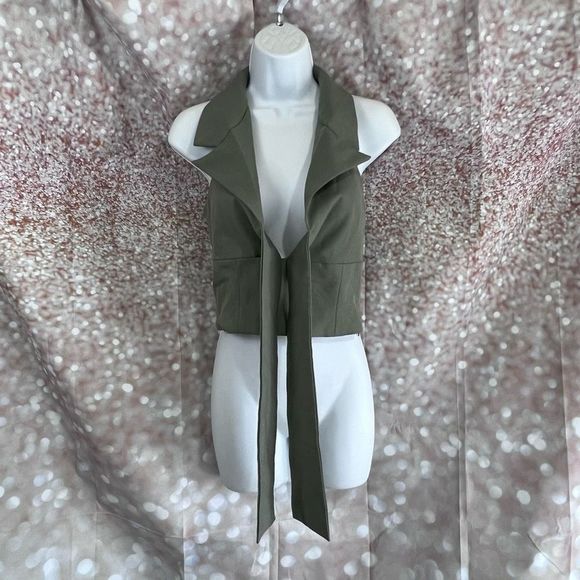 Olive Green Sleeveless Vest - Picture 3 of 7